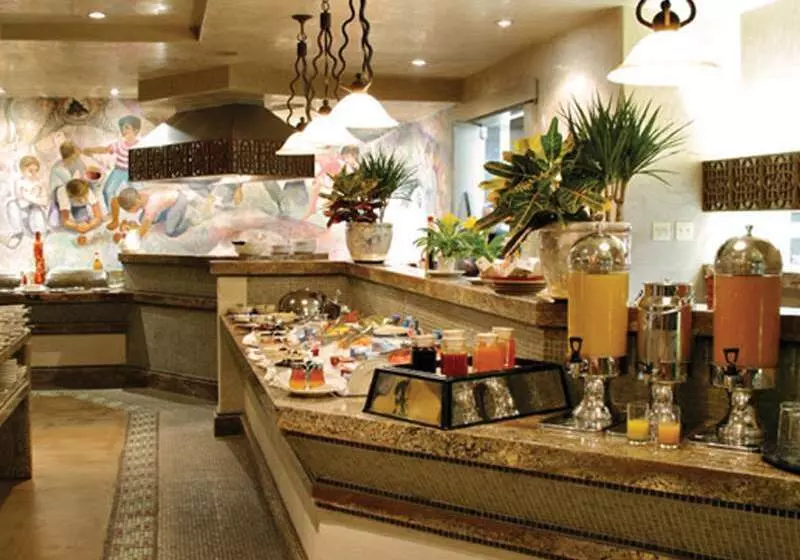 ホテル Lucerna Mexicali