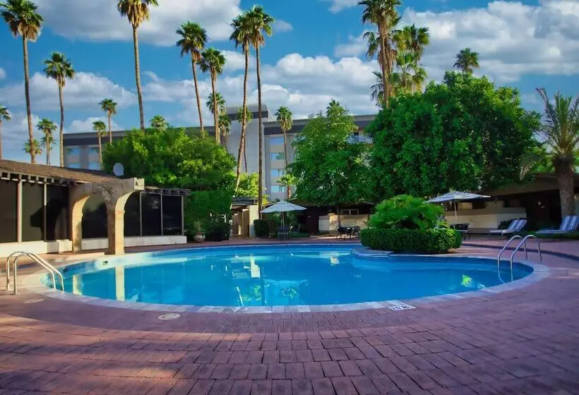 ホテル Lucerna Mexicali