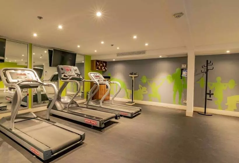 ホテル Lucerna Mexicali