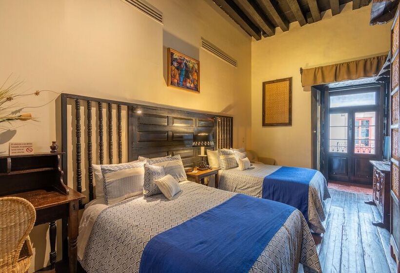 هتل Mansion Iturbe