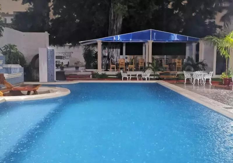 酒店 Maria De Lourdes