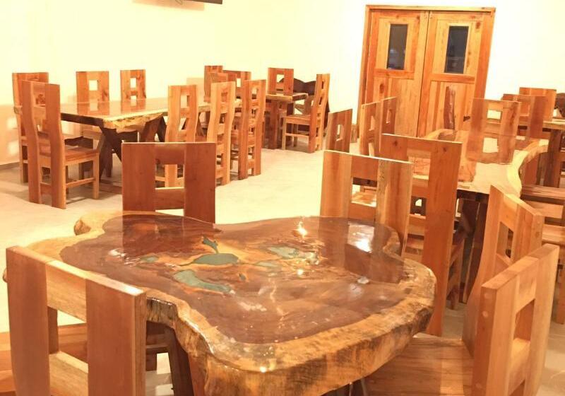 هتل Maria De Lourdes