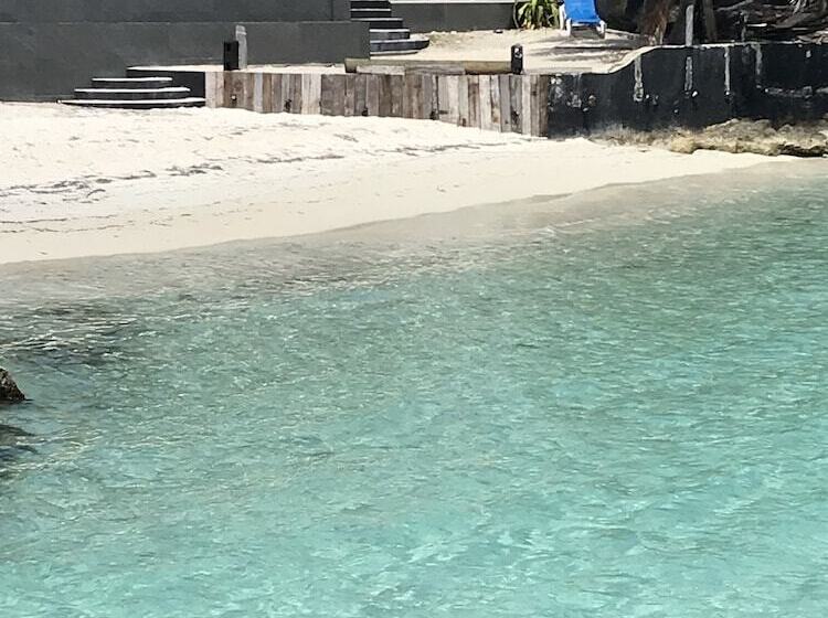 هتل Maria S Kan Kin