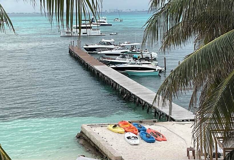 هتل Maria S Kan Kin