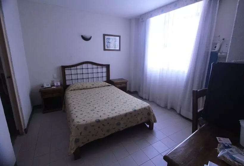 בית מלון כפרי Plaza Independencia