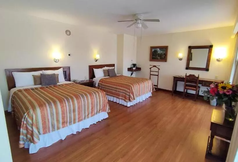 호텔 Plaza Uruapan