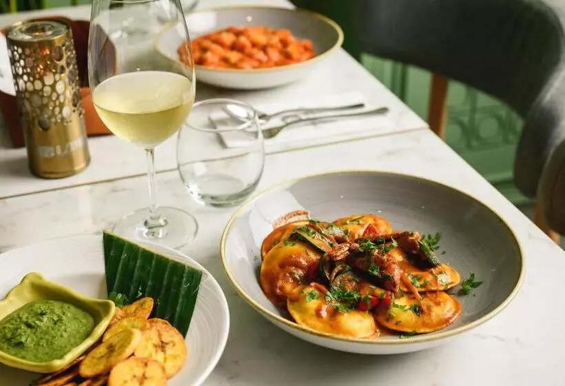 Hotell Qawra Palace Resort & Spa