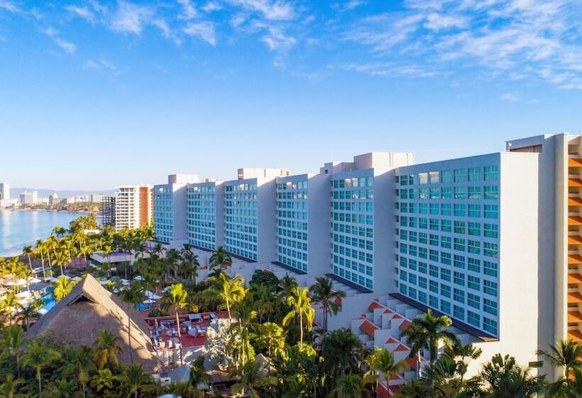 فندق Sheraton Buganvilias Resort & Convention Center