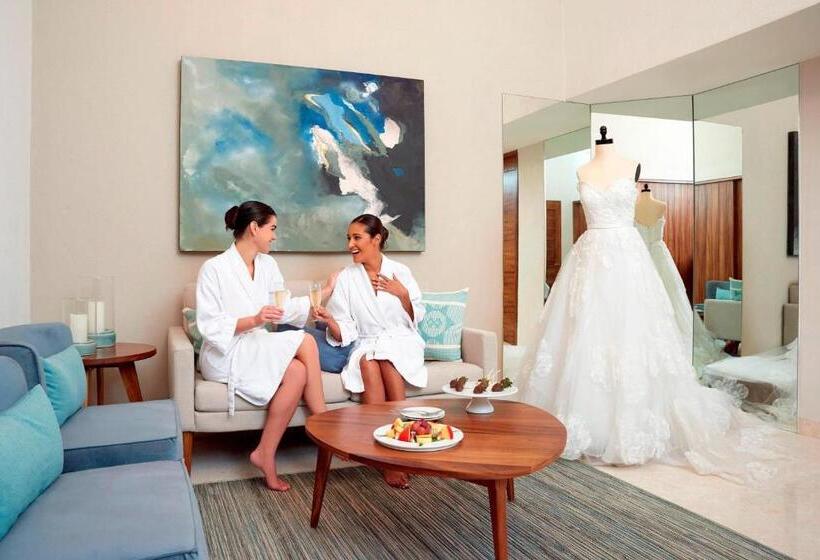 فندق Sheraton Buganvilias Resort & Convention Center