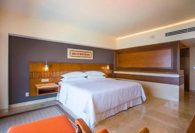 Hotel Sheraton Buganvilias Resort & Convention Center