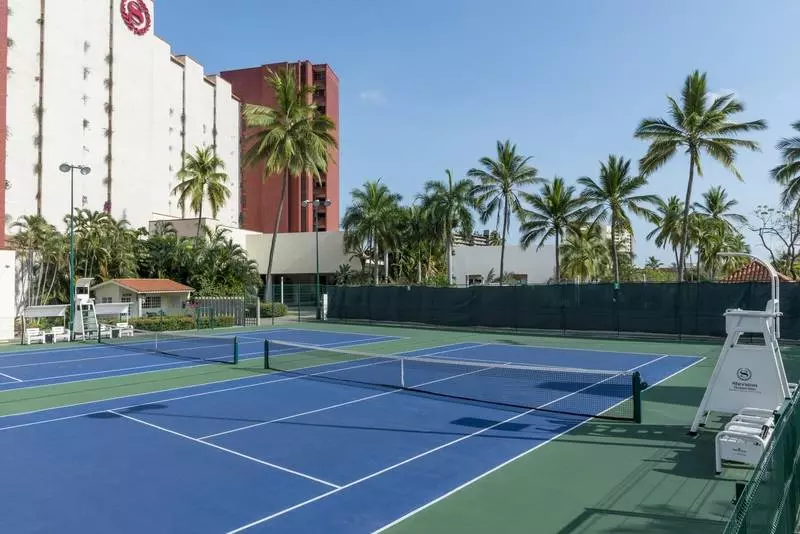 Hotel Sheraton Buganvilias Resort & Convention Center