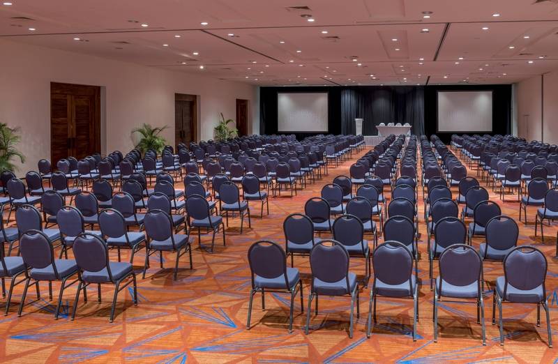 فندق Sheraton Buganvilias Resort & Convention Center