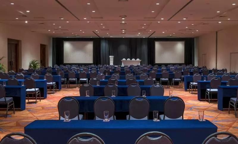 Hotel Sheraton Buganvilias Resort & Convention Center