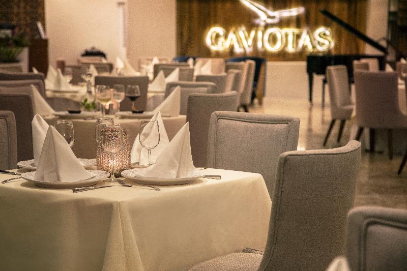 فندق Sheraton Buganvilias Resort & Convention Center