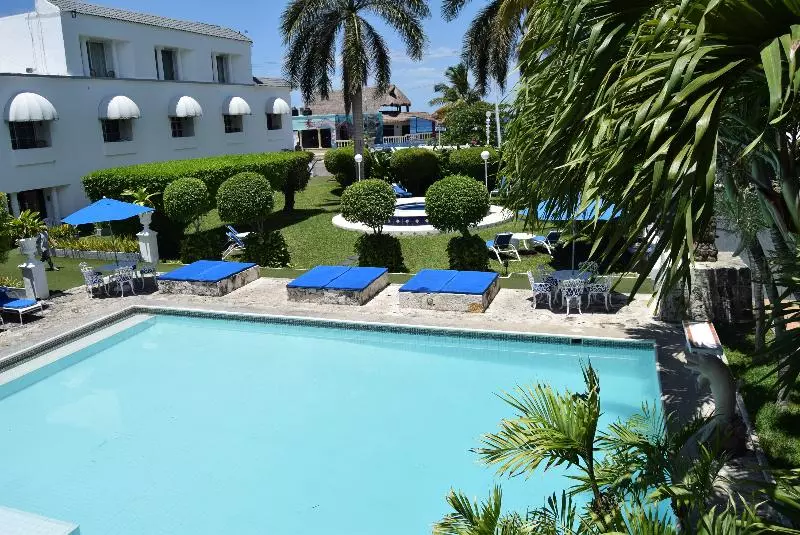 호텔 Villablanca Garden Beach