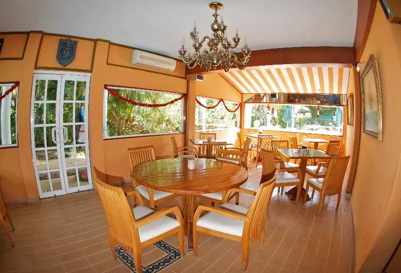 호텔 Villablanca Garden Beach