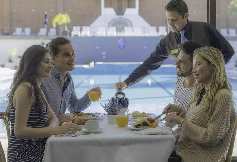 리조트 San Nicolas Hotel Casino