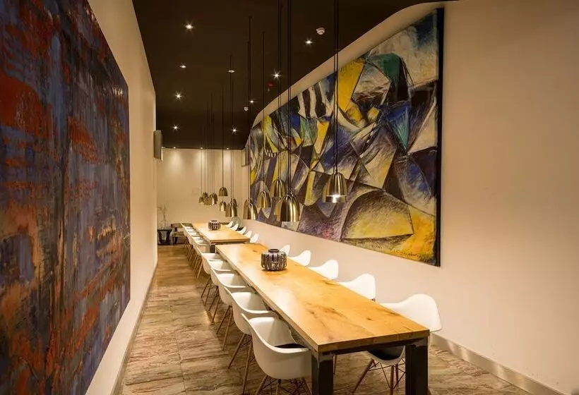 Boutique Hotel Corona