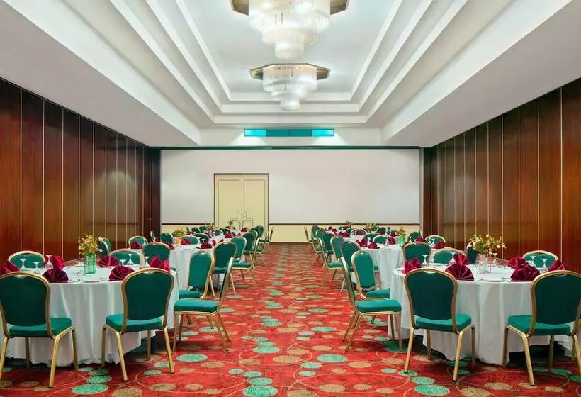 ホテル Abuja Continental