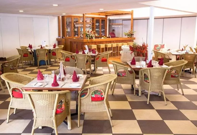 Bird Of Paradise Hotel & Apartments