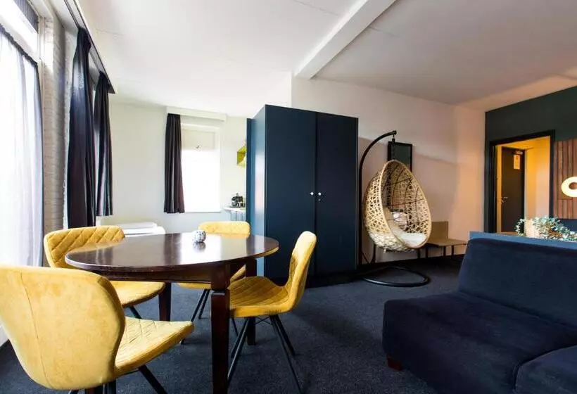 ホテル Café Restaurant De Posthoorn