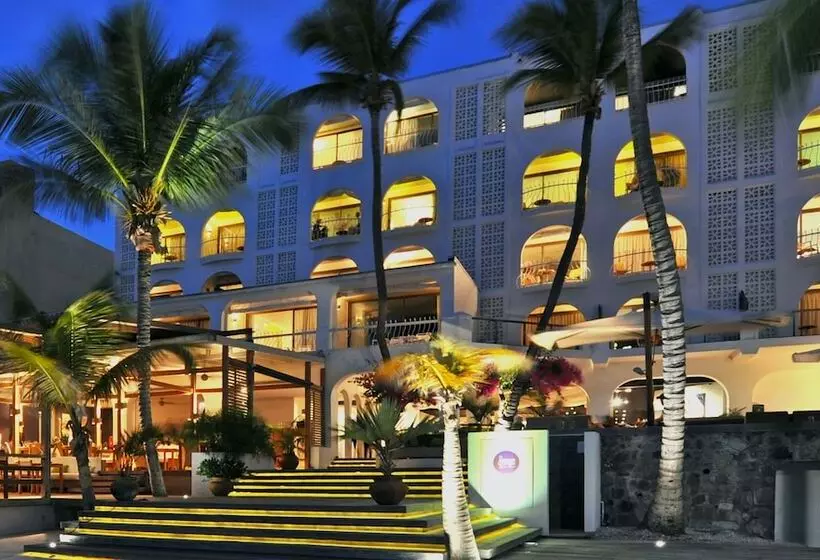 هتل Holland House Beach