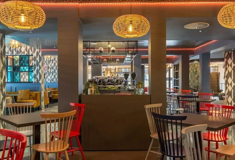 호텔 Leonardo Boutique Museum