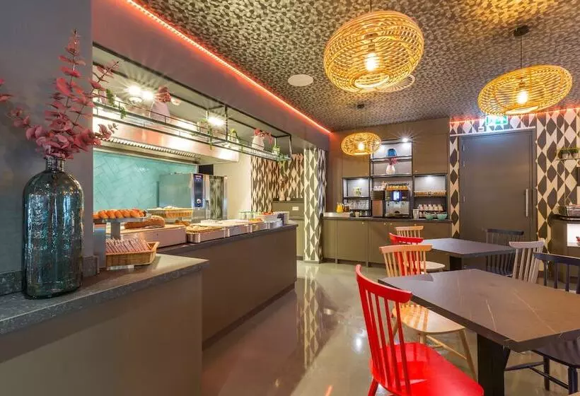 호텔 Leonardo Boutique Museum