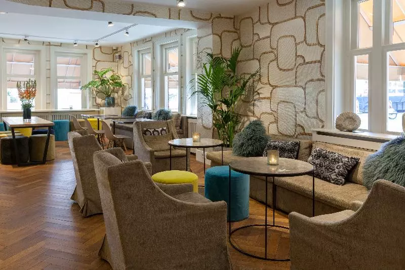 Отель The Delphi Amsterdam Townhouse