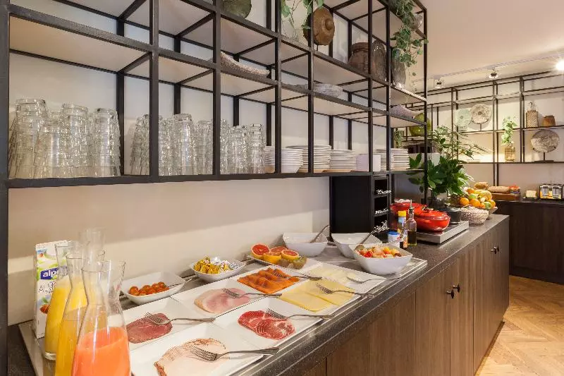 Отель The Delphi Amsterdam Townhouse