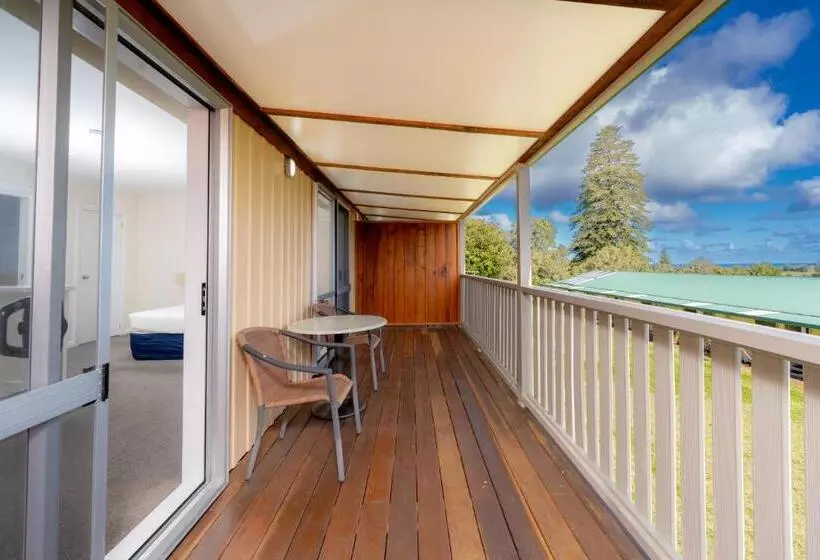 South Pacific Resort