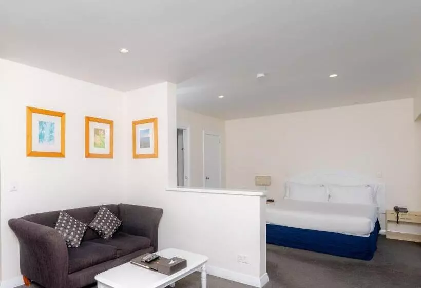 South Pacific Resort