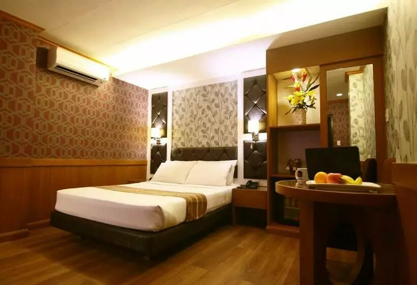 Hotel La Corona Manila