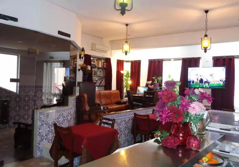 Отель 4 Estacoes