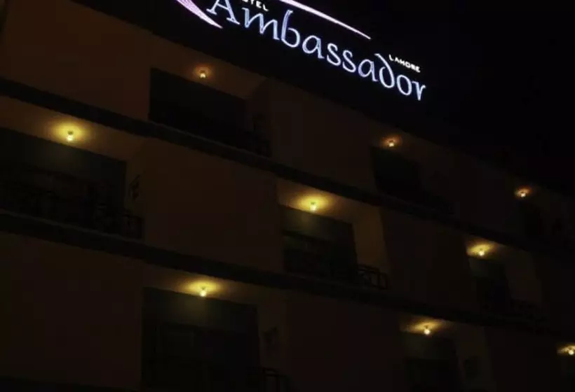 ホテル Ambassador
