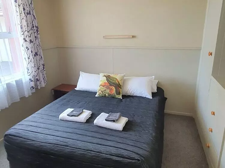 Отель Ascot Motor Lodge