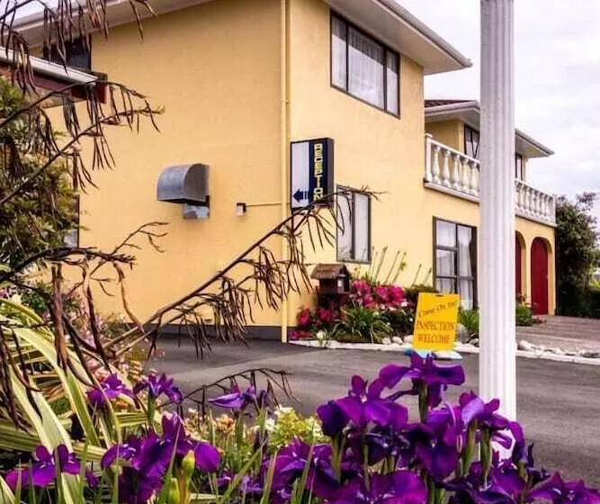 Отель Ascot Motor Lodge