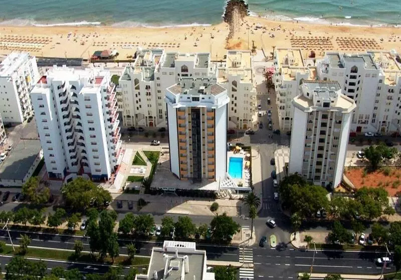 בית מלון כפרי Atismar