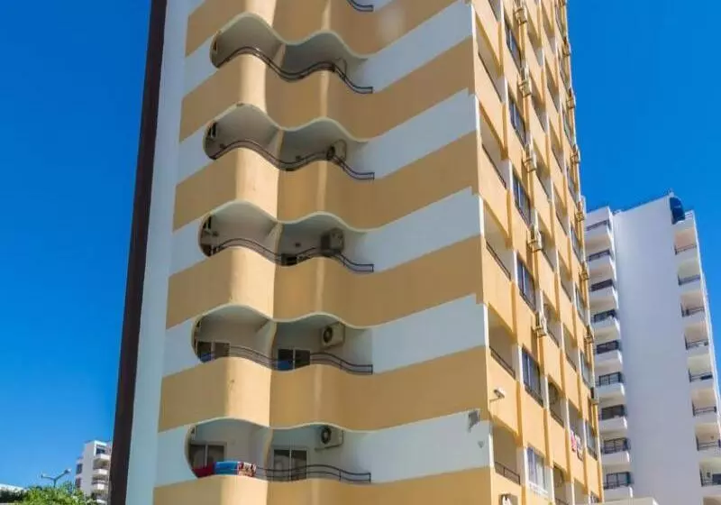 בית מלון כפרי Atismar