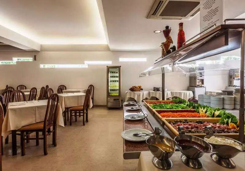 בית מלון כפרי Atismar