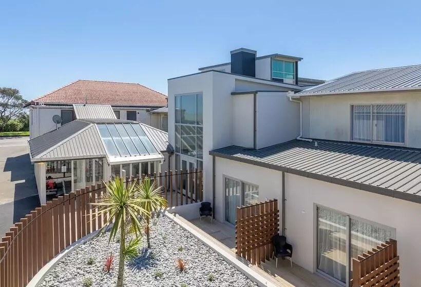 Beachfront Hotel Hokitika