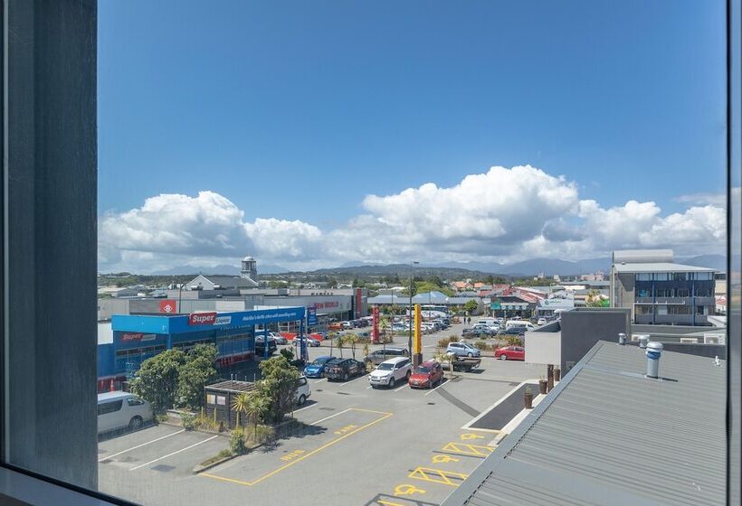 Beachfront Hotel Hokitika