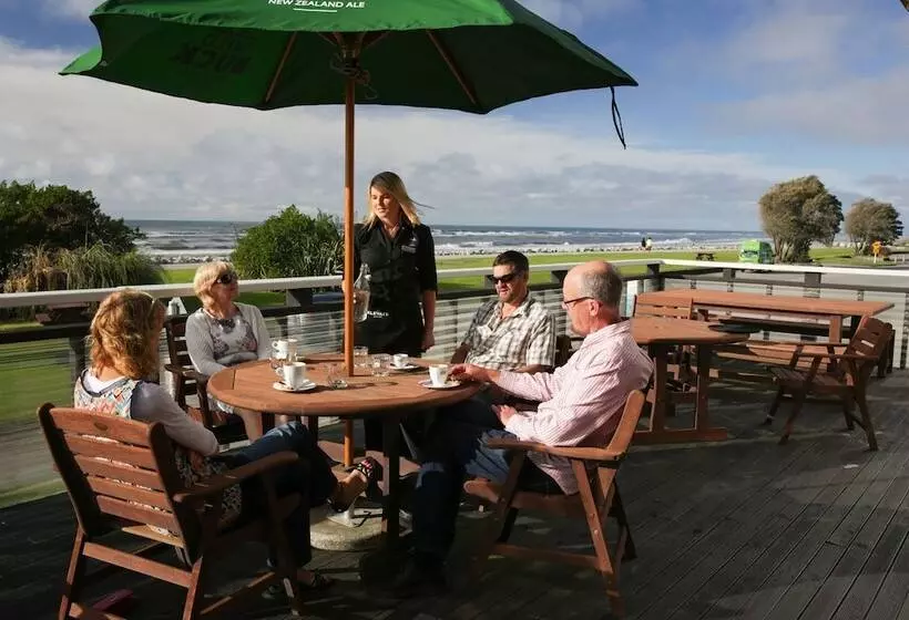 Beachfront Hotel Hokitika