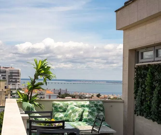 هتل Dah  Dom Afonso Henriques