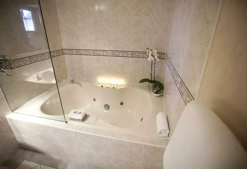 Distinction Coachman Hotel, Palmerston North