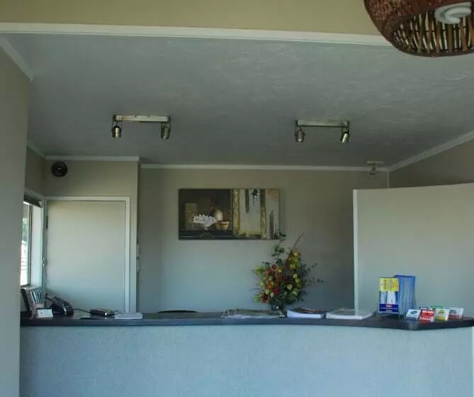 هتل Fountain City Motor Inn