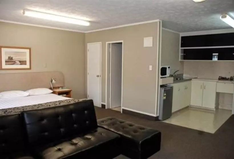 هتل Fountain City Motor Inn