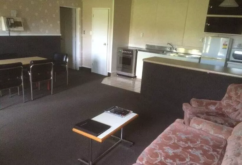 هتل Fountain City Motor Inn