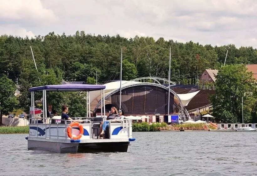 ホテル Mrągowo Resort&spa