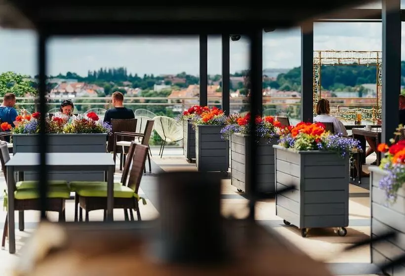 ホテル Mrągowo Resort&spa